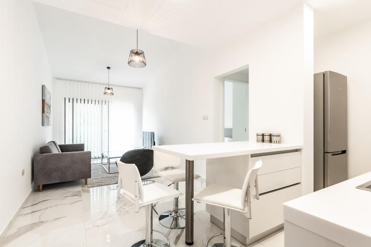 Silver House Boutique Apartamento Pafos Exterior foto