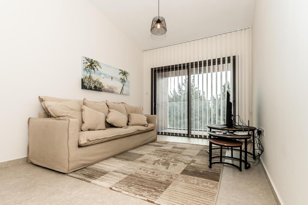 Silver House Boutique Apartamento Pafos Exterior foto